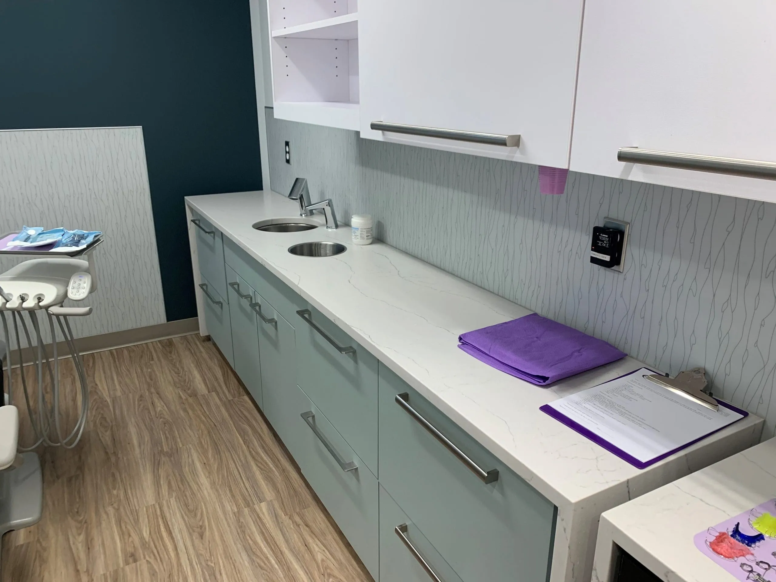 Countertop In Dentistry Office
